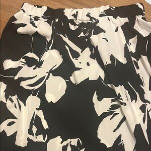 Made By Design Black and Cream Floral Skirt
